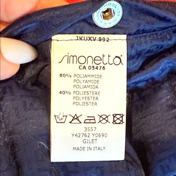 Fendi Puffer Vest Size 6 - Picture 10 of 10